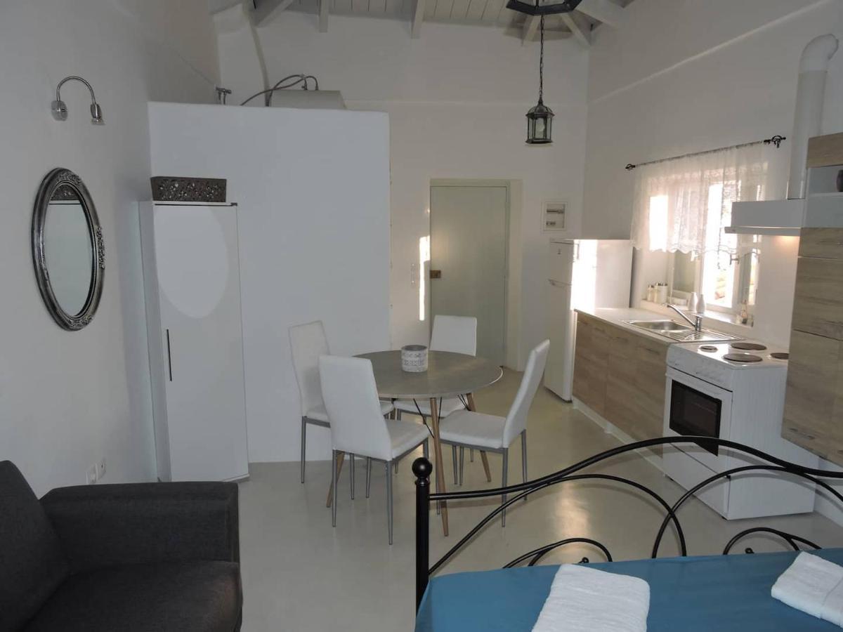 Elena Studio Logothetianika Bagian luar foto